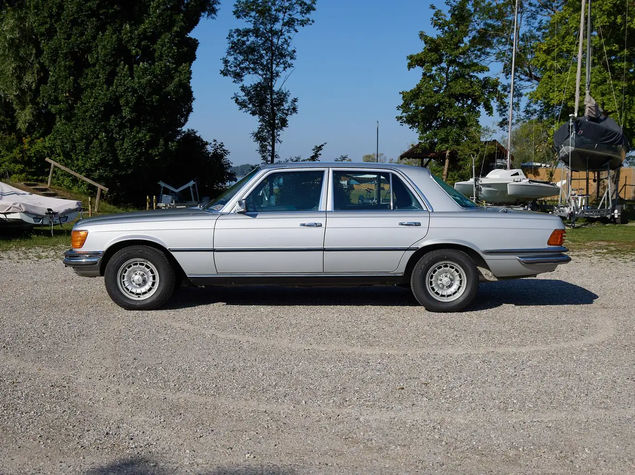 Mercedes-Benz 280 SE, foto 1