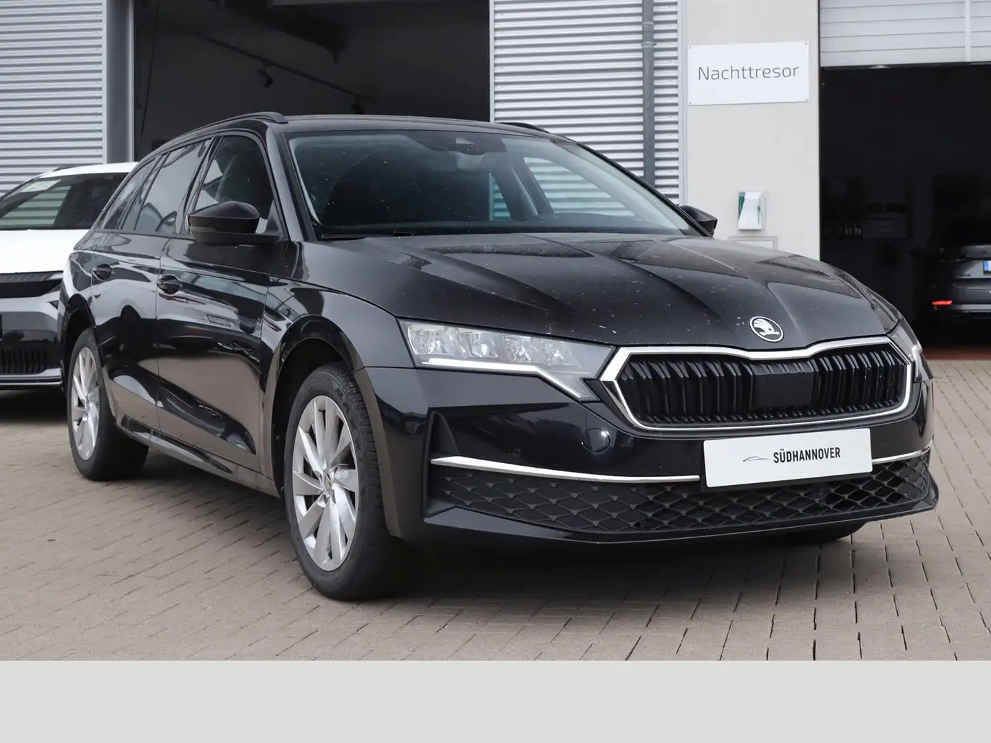 Skoda Octavia Combi Selection 1.5 TSI NAVI+LED+SHZ+PDC Noir - 2
