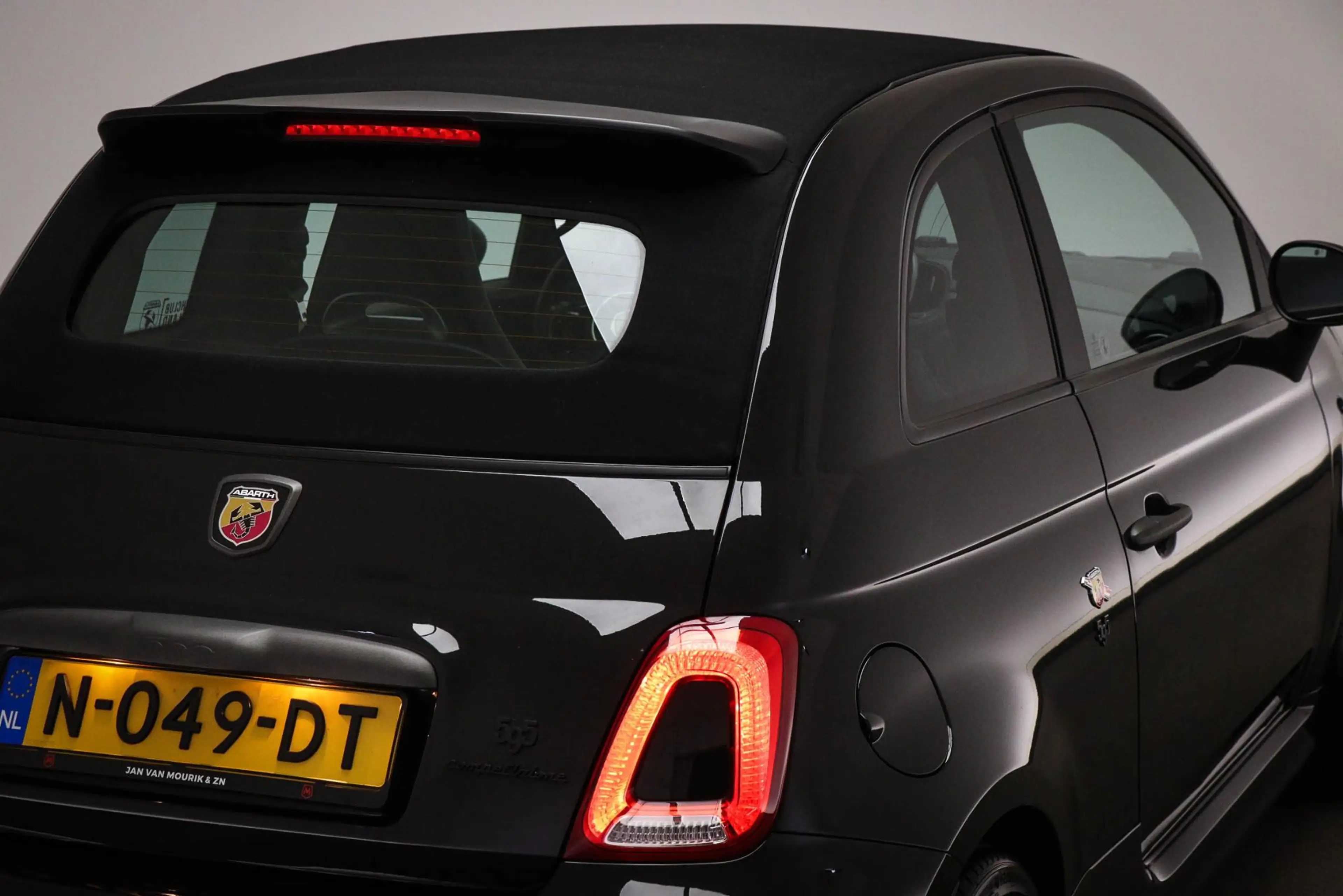 Fiat 500C Abarth 1.4 T-Jet Competizione | BEATS | CLIMA | LEDER — photo 25