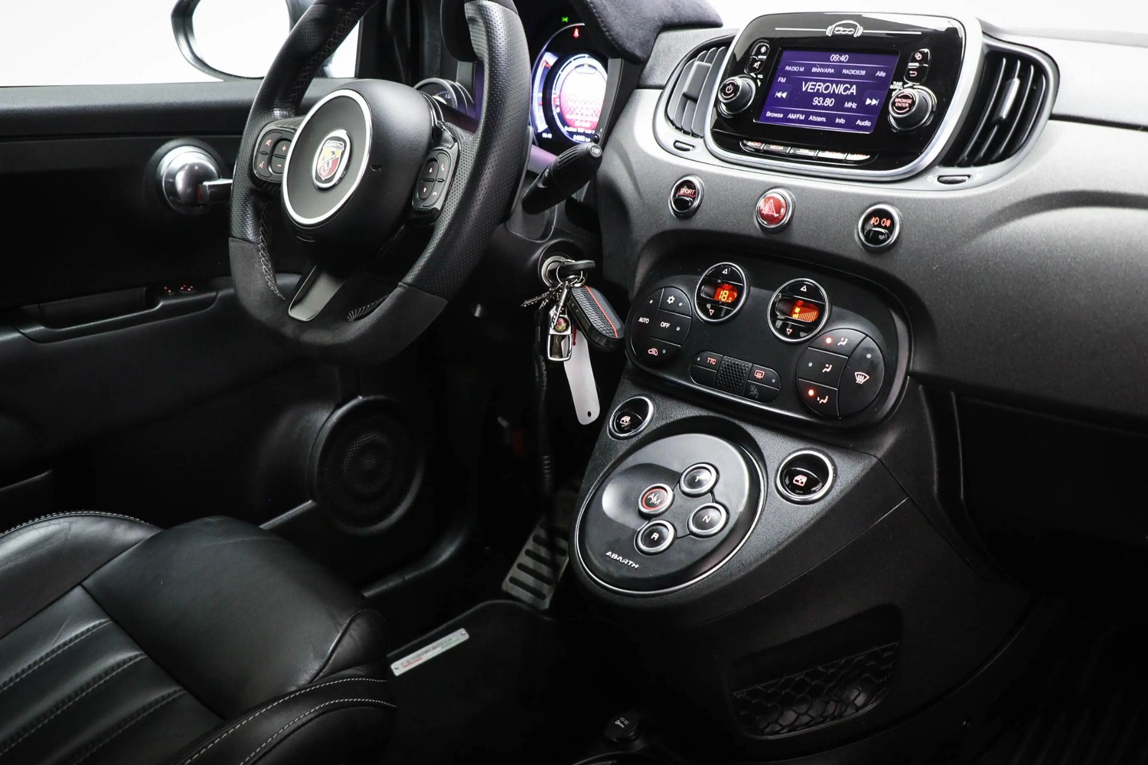 Fiat 500C Abarth 1.4 T-Jet Competizione | BEATS | CLIMA | LEDER — photo 5