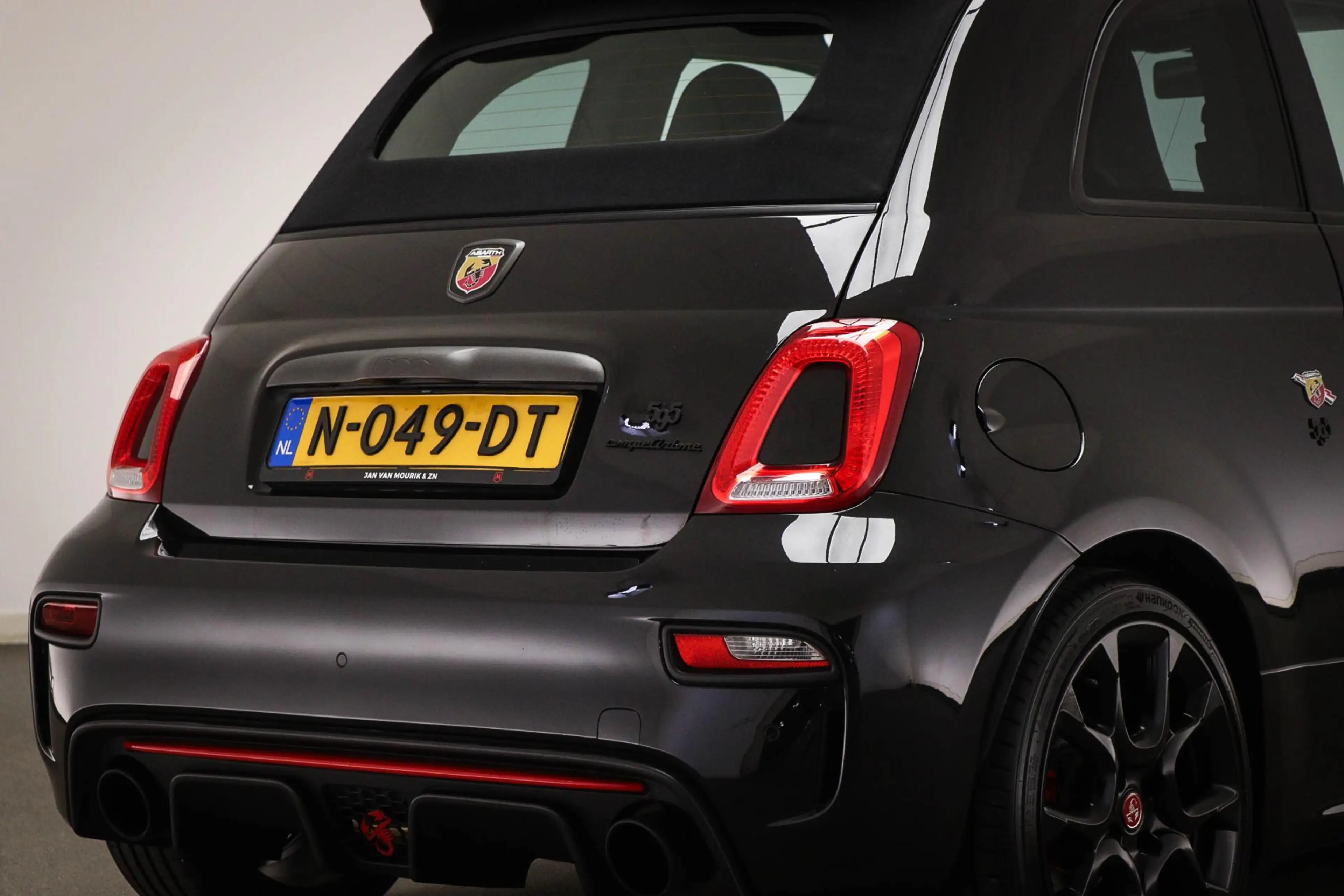 Fiat 500C Abarth 1.4 T-Jet Competizione | BEATS | CLIMA | LEDER — photo 24