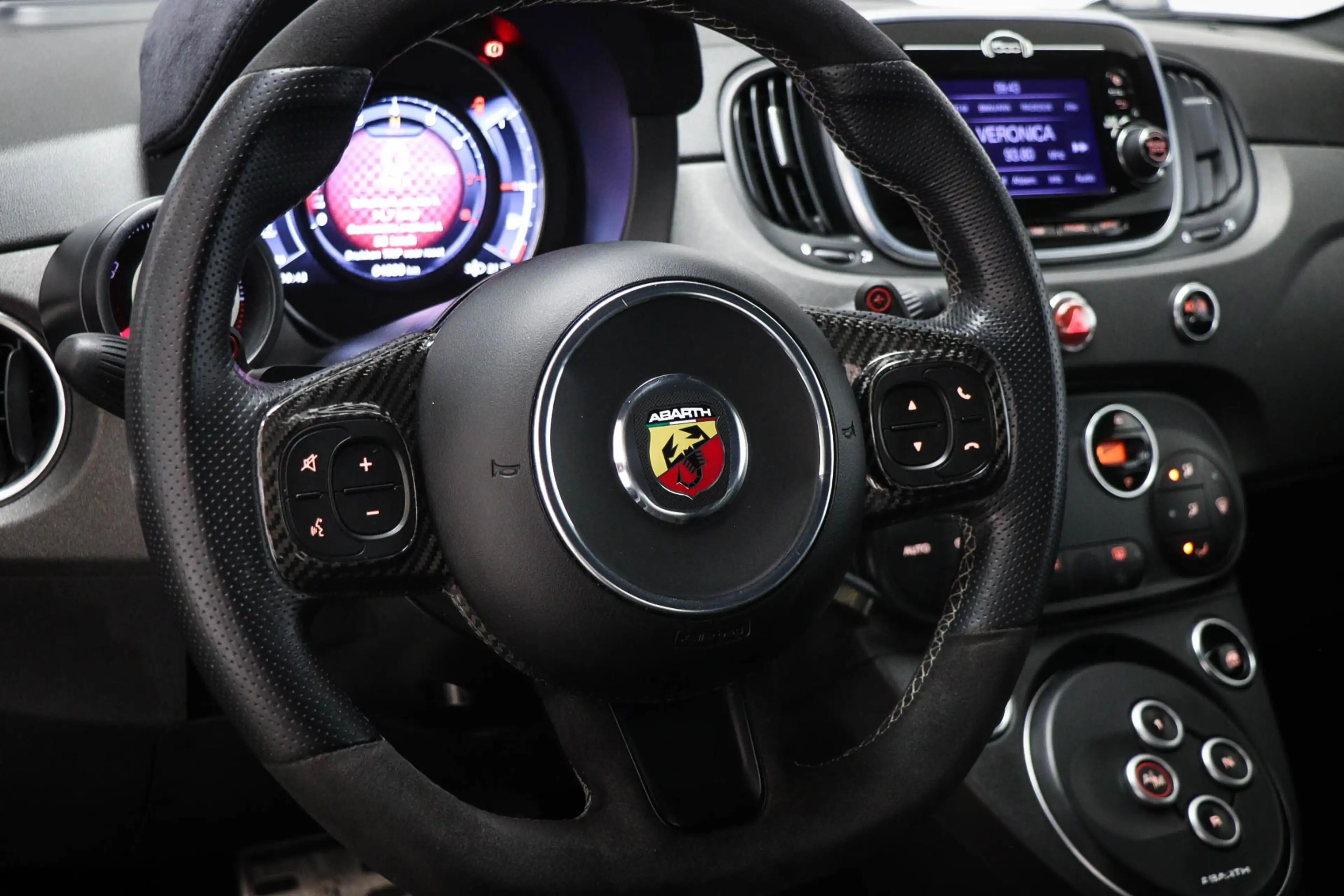 Fiat 500C Abarth 1.4 T-Jet Competizione | BEATS | CLIMA | LEDER — photo 33