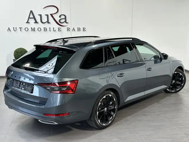 Skoda Superb view 5