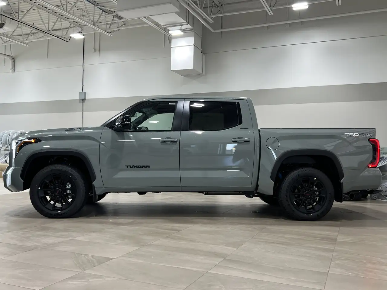 Toyota Tundra снимка Toyota Tundra