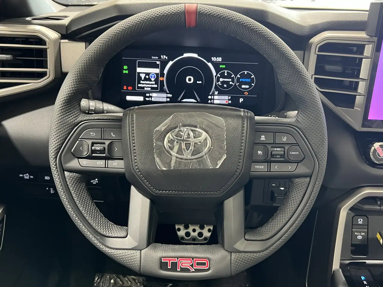 Toyota Tundra снимка Toyota Tundra