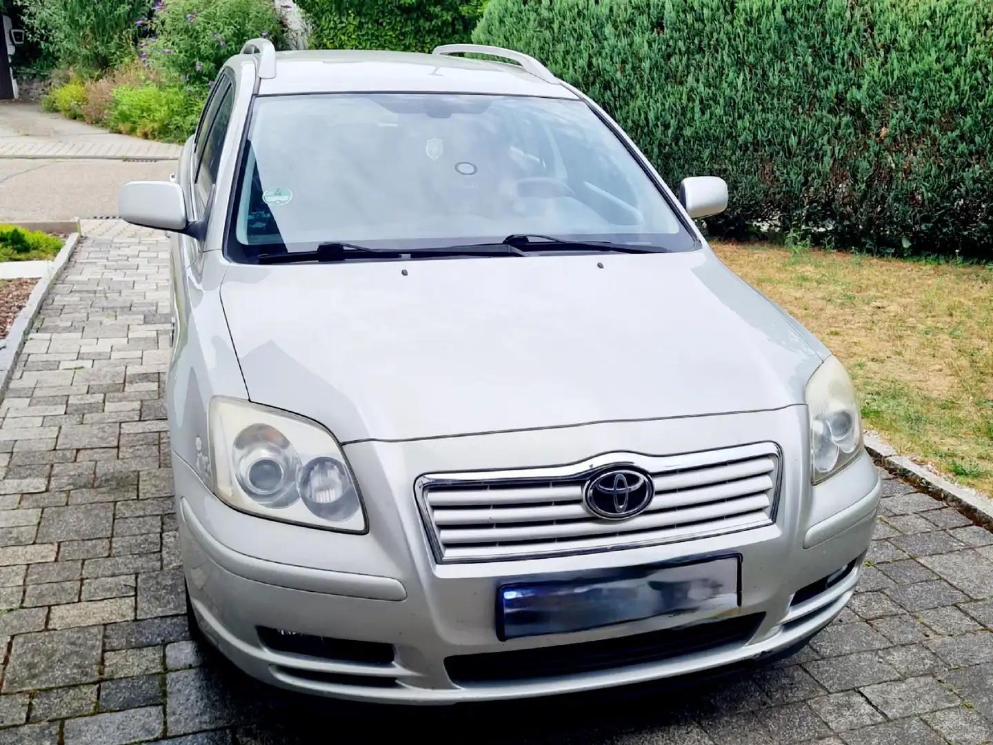 Toyota Avensis Avensis 2.2 D-CAT Combi Sol Plateado - 1
