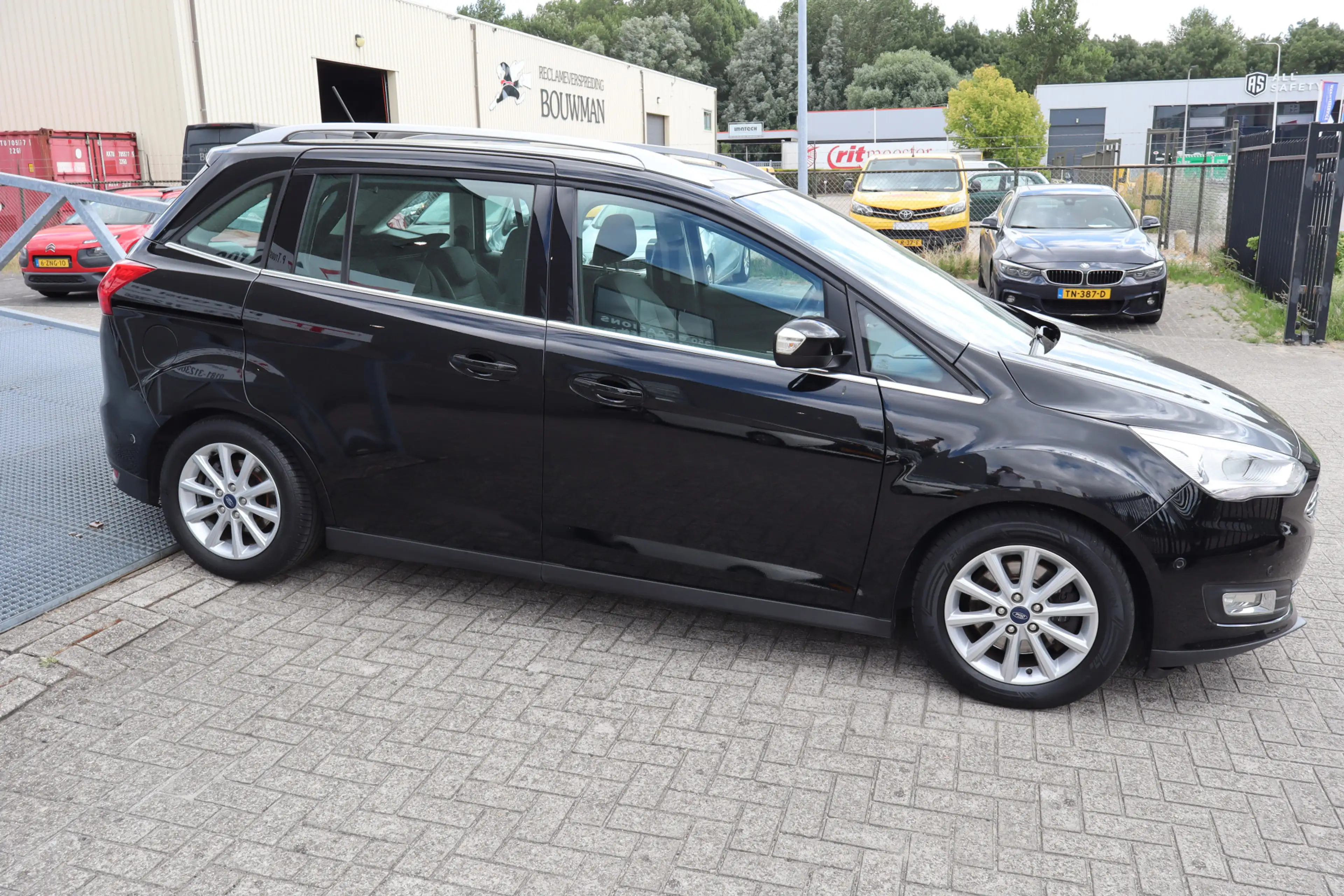 Ford Grand C-Max 1.0 Titanium 7 PersoonsAuto/Climatronic Airco/Trek — photo 7