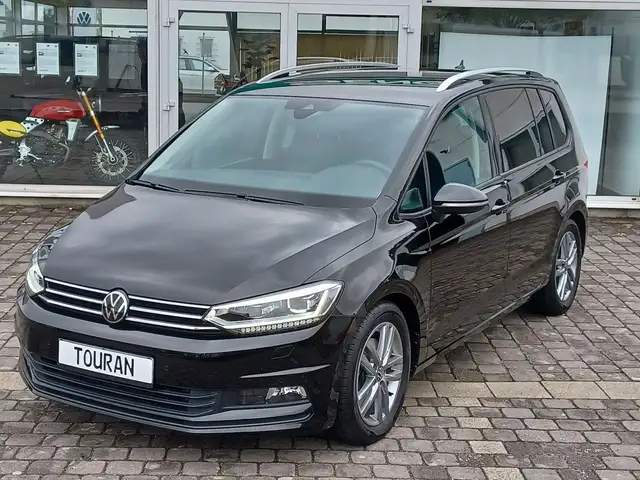 Volkswagen Touran Comfortline 2.0 TDI 7Sitzer ACC IQ.Light Kgo Family AHK Sthz