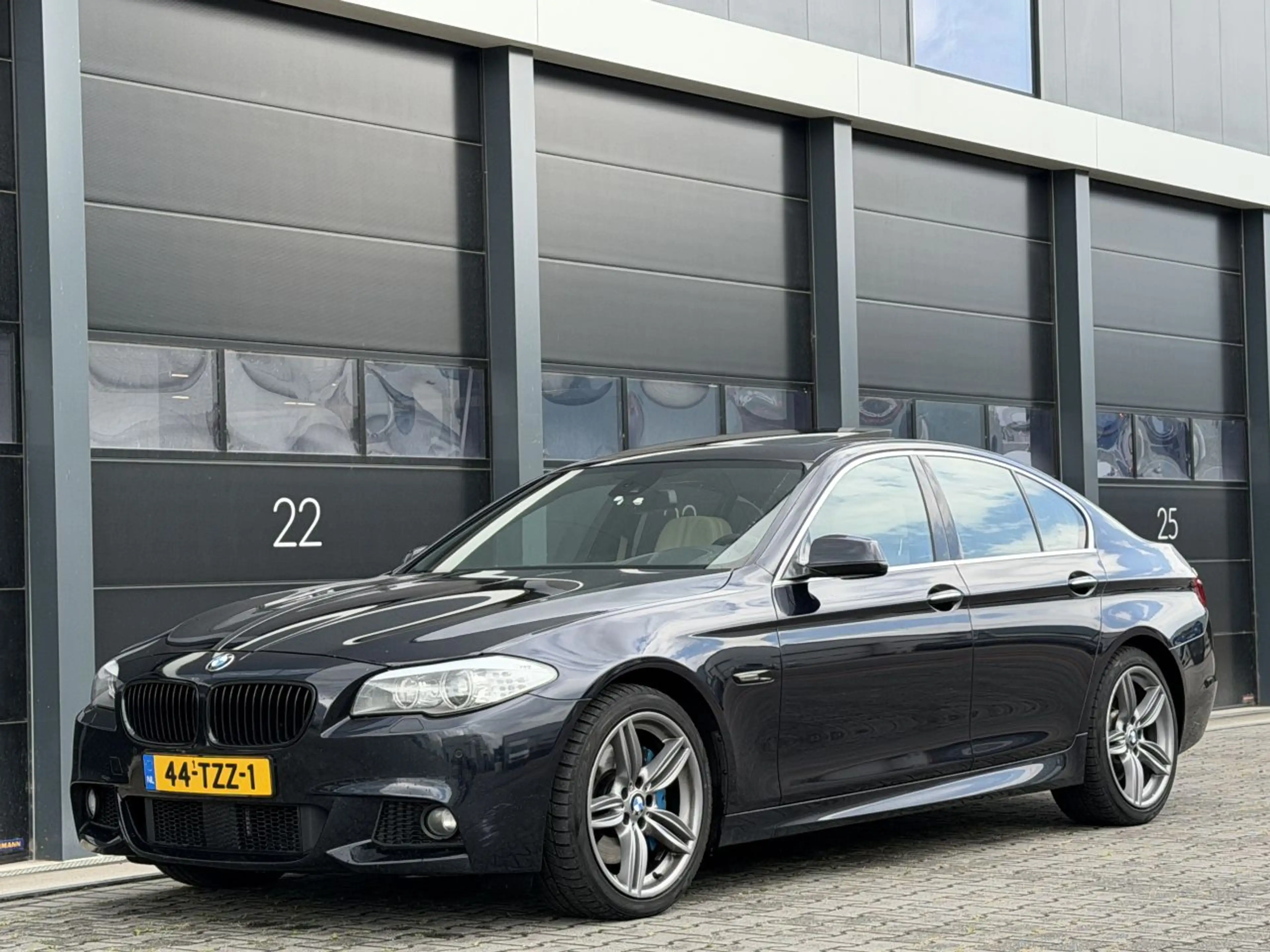 BMW 535 5-serie 535d M-Pakket Head-Up Dak Camera
