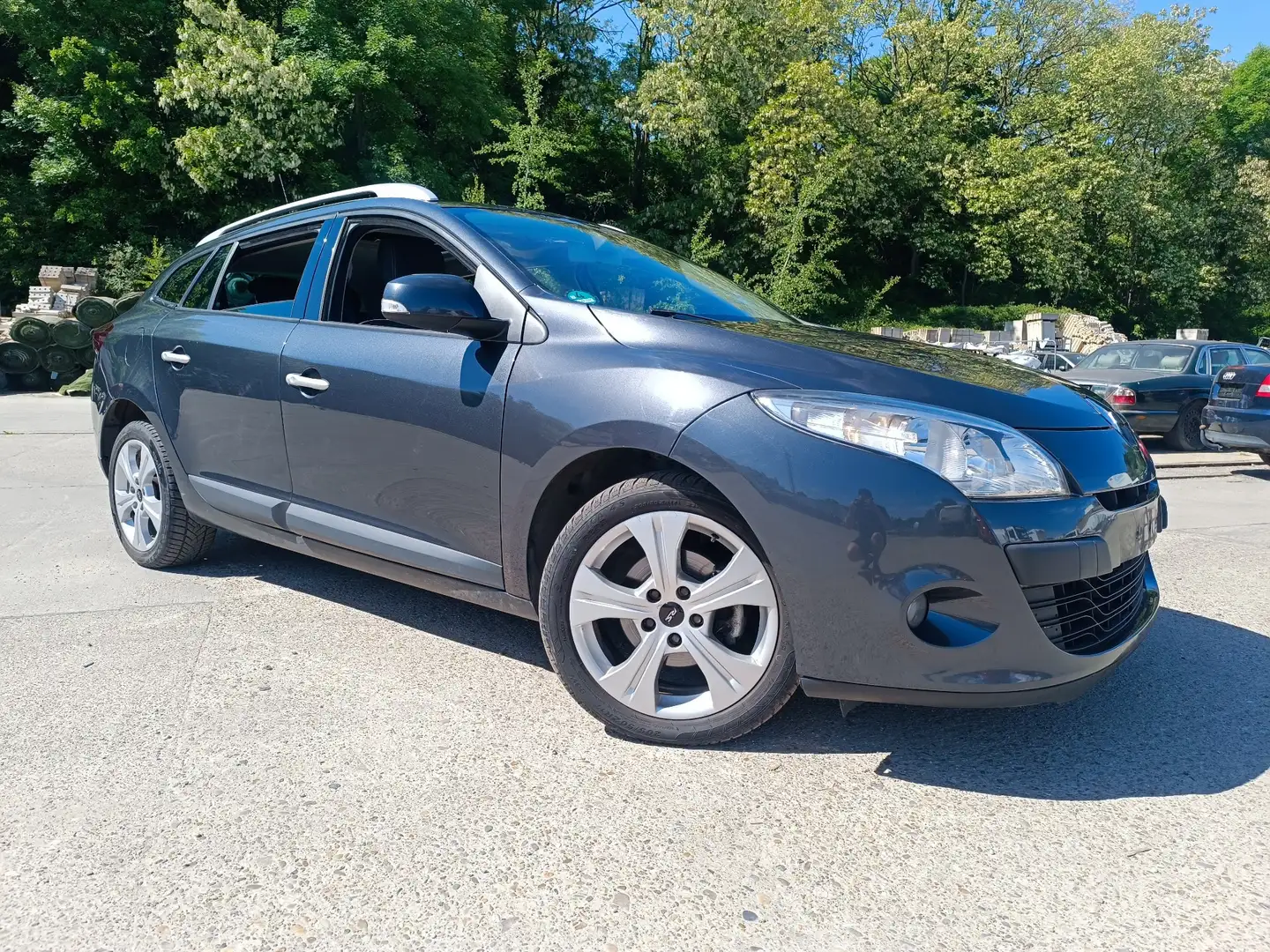 Renault Megane Renault Megane 3 Kombi, 2.0, AUTOMATIK *TÜV NEU!* Schwarz - 1