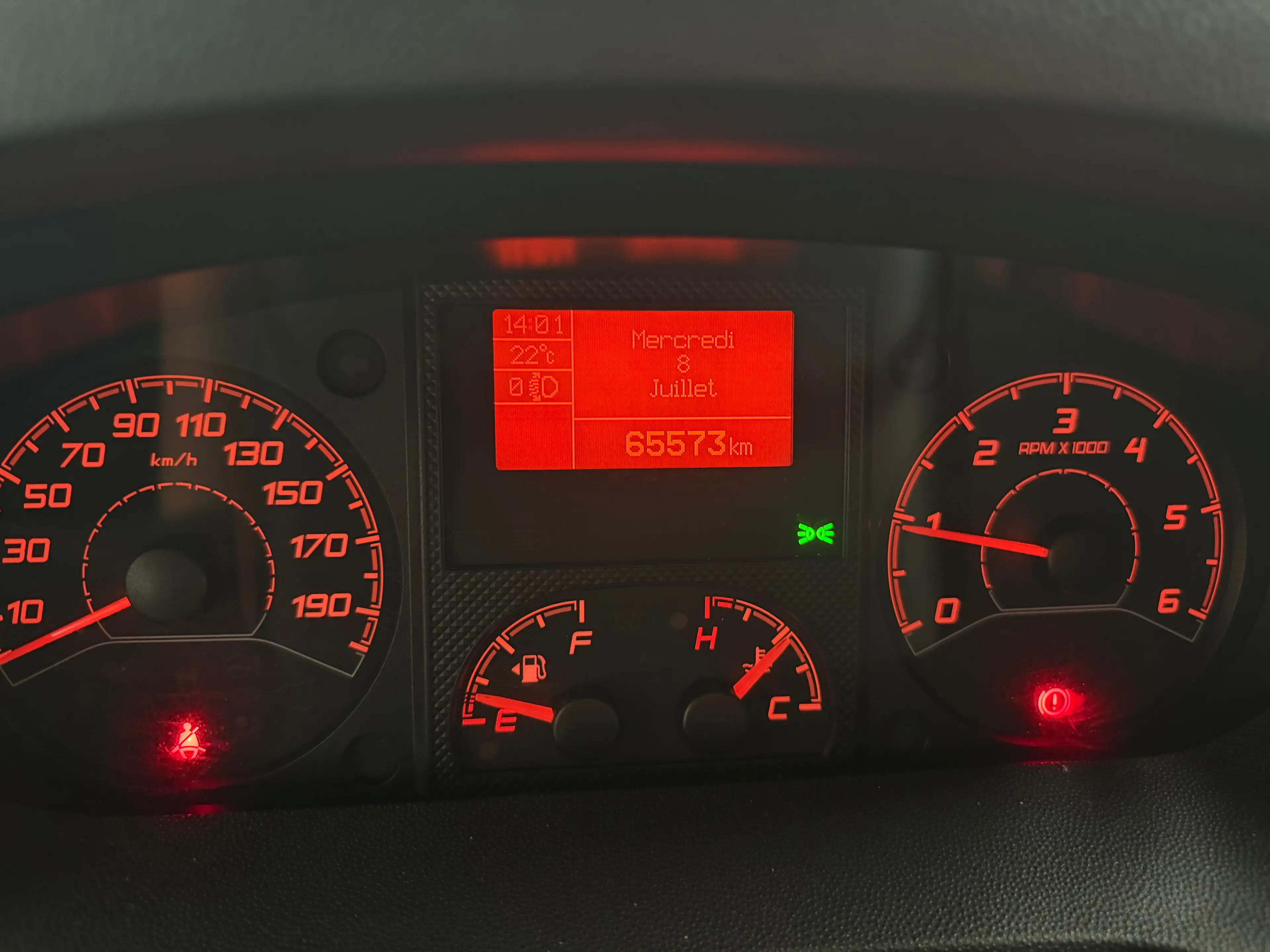 Peugeot Boxer 2.2 BlueHDi L2H2 Asphalt S/S — photo 11
