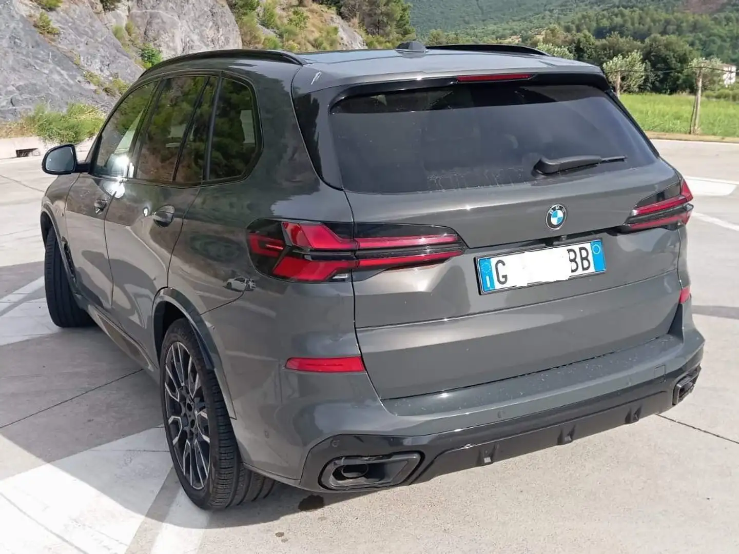 BMW X5 xdrive30d MSport Plus-Tetto-Sedili Ventilati-21"- Gris - 2