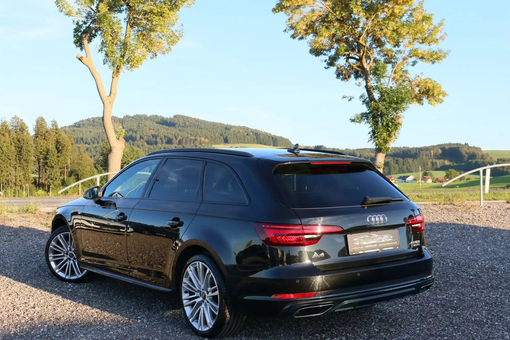 Audi A4 Aut. 2,0 TDI*Quattro*S-Line*Top Ausstattung Schwarz - 2