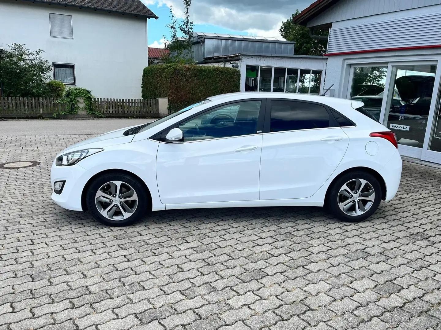 Hyundai i30 blue Passion Weiß - 2