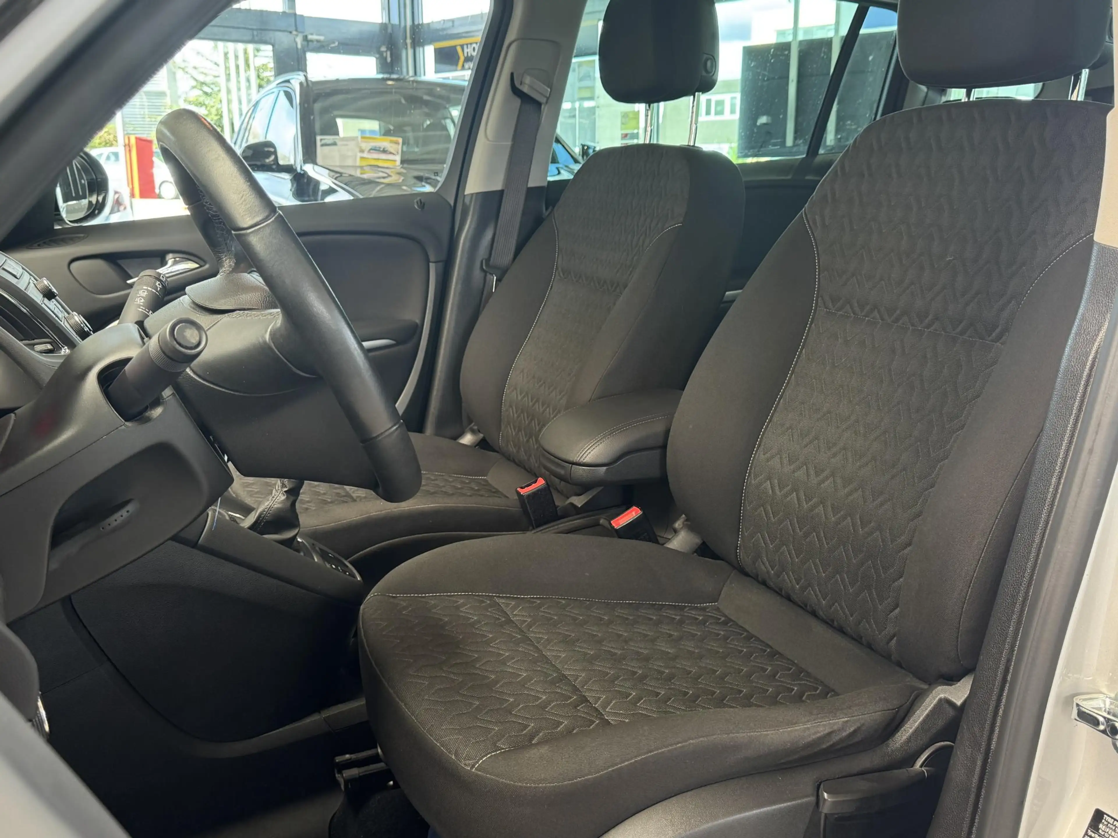 Opel Zafira Tourer 1.4 Design Edition 7p. | Clima | Cruise | Navi | P — photo 9