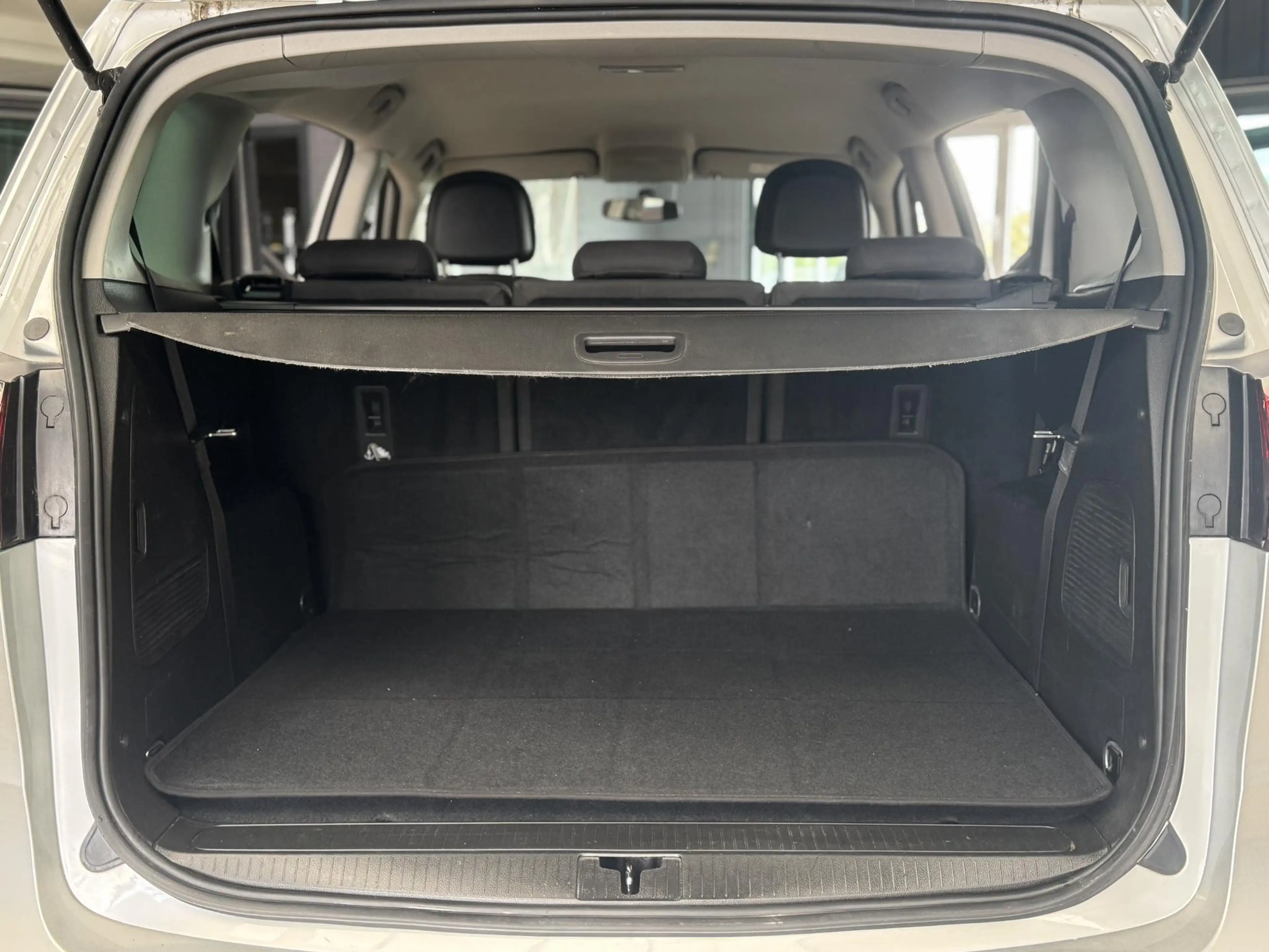 Opel Zafira Tourer 1.4 Design Edition 7p. | Clima | Cruise | Navi | P — photo 31