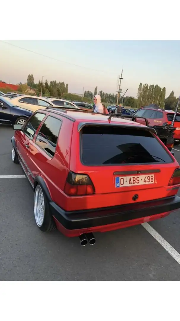 Volkswagen Golf - 2