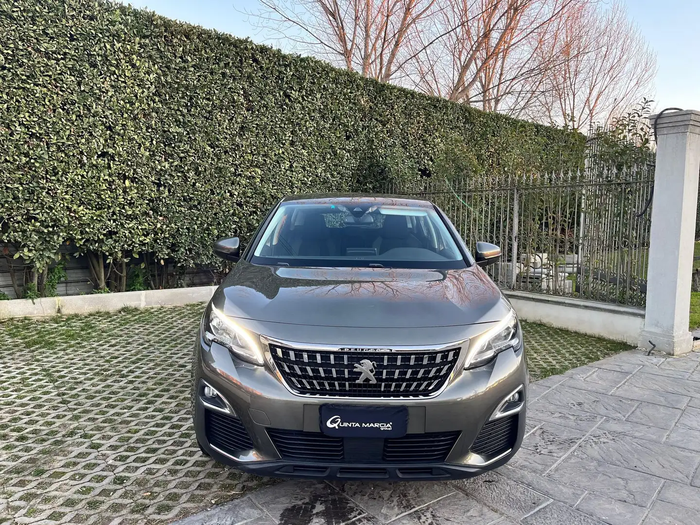 Peugeot 3008 1.5 130 cv EAT8 COCKPIT/PALETTE Grigio - 2