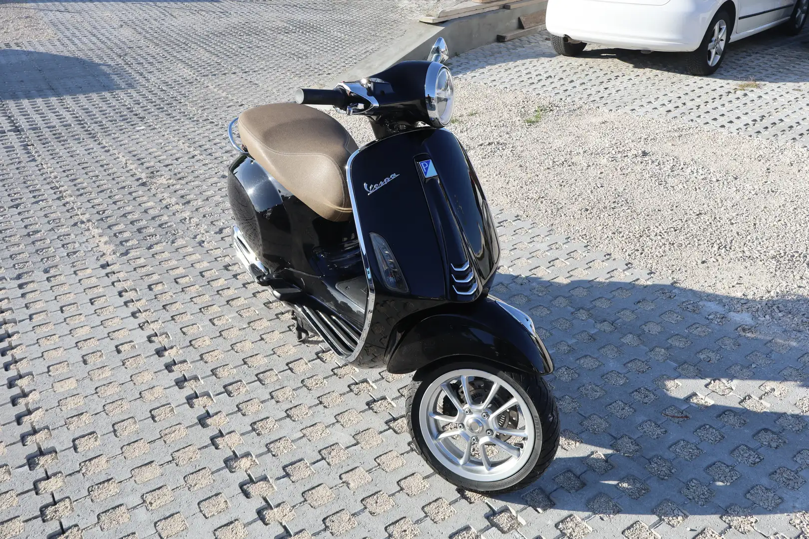 Vespa Primavera 125 Nero - 1