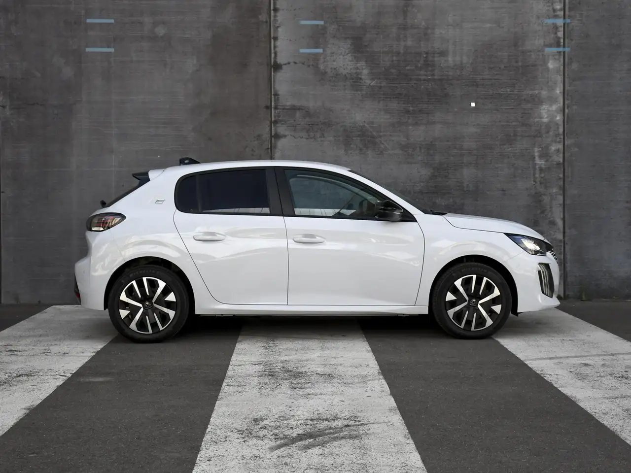 Peugeot e-208 2026