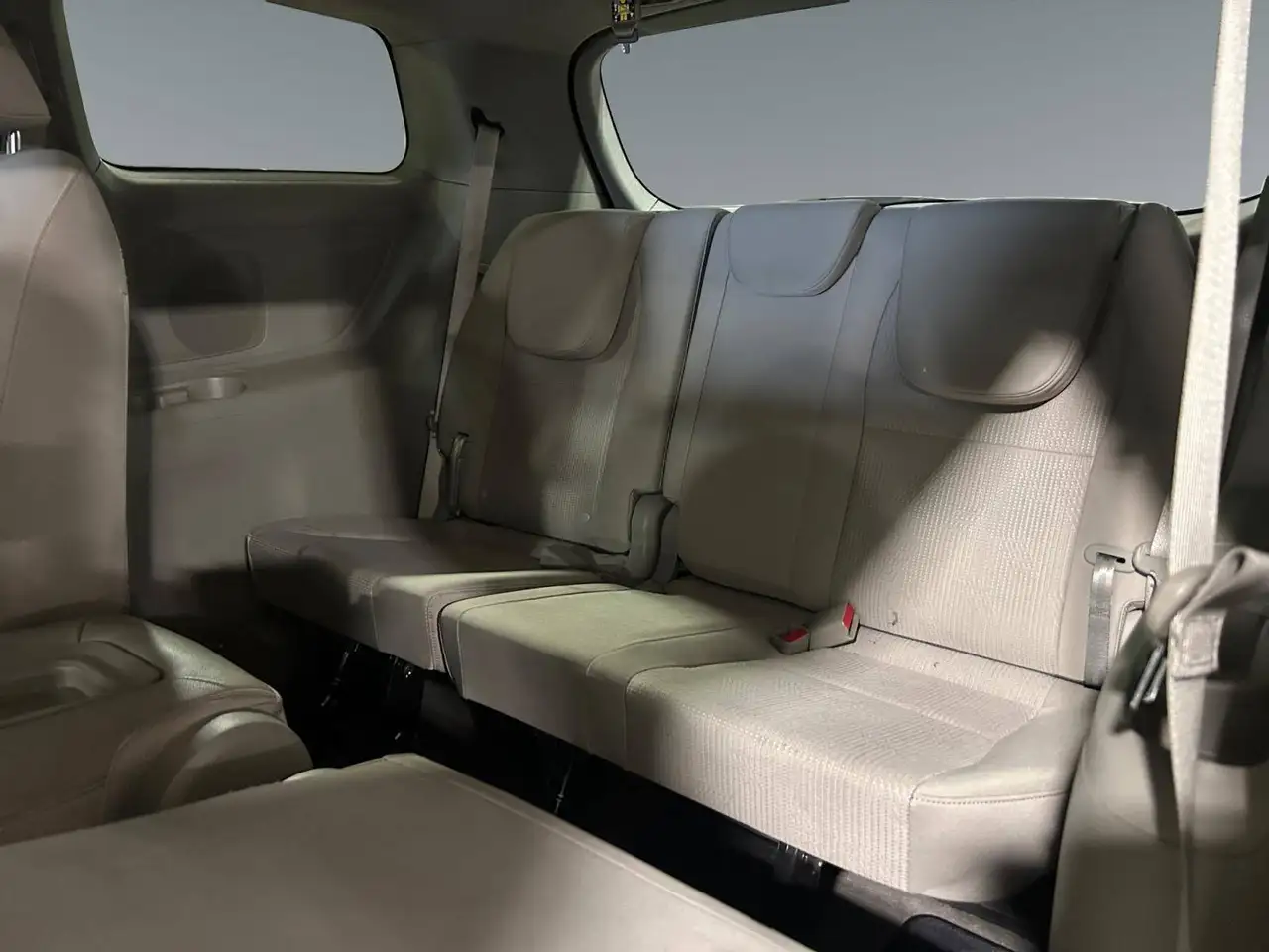 Kia Sedona снимка Kia Sedona