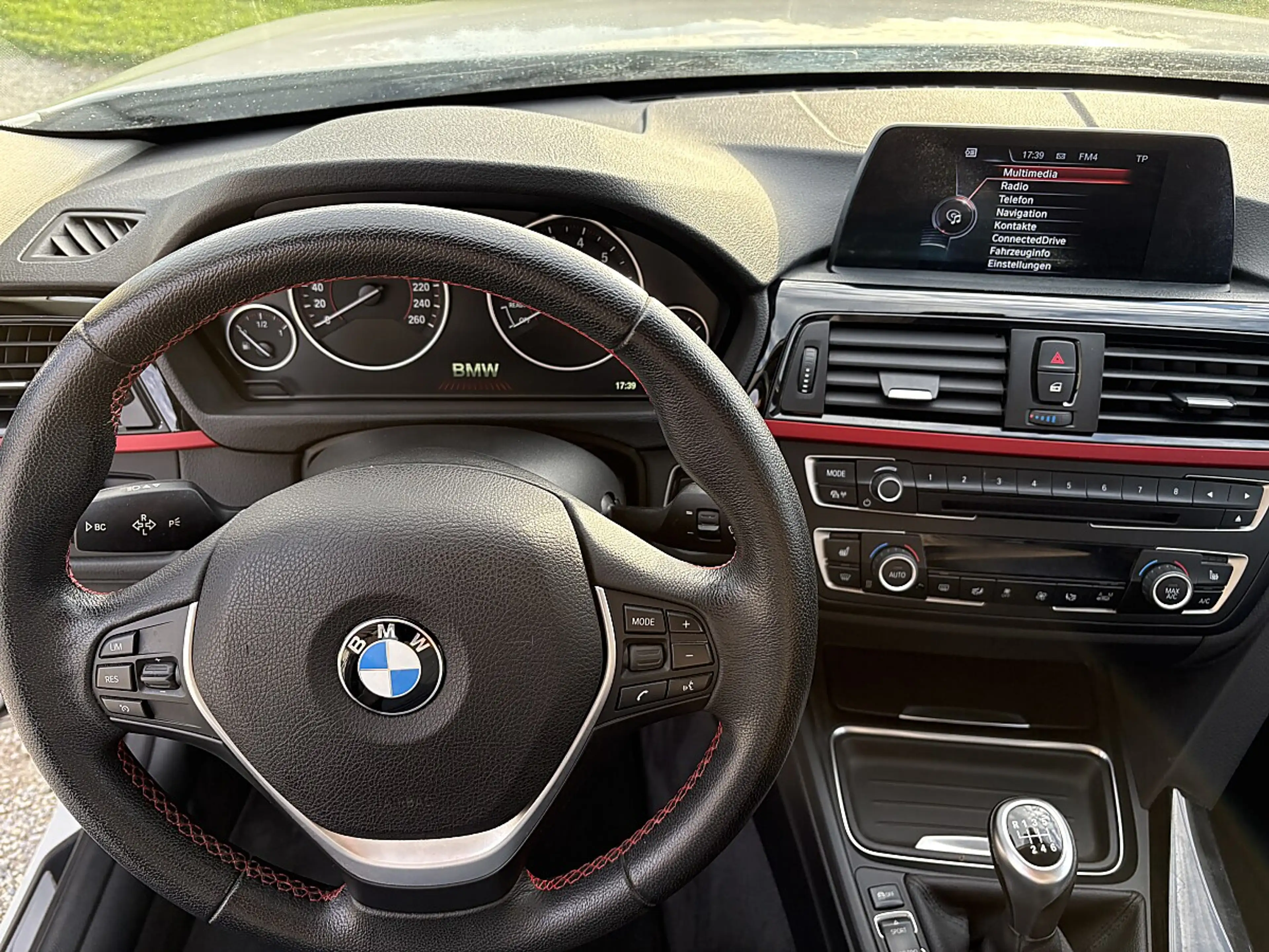 BMW 316 i Touring — photo 9