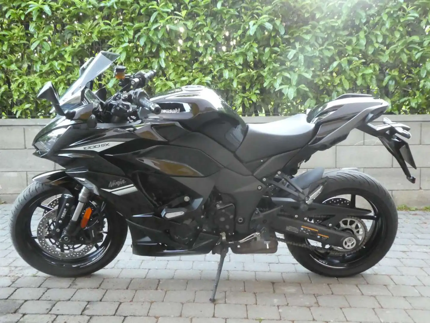 Kawasaki Ninja 1000SX Sport Noir - 2