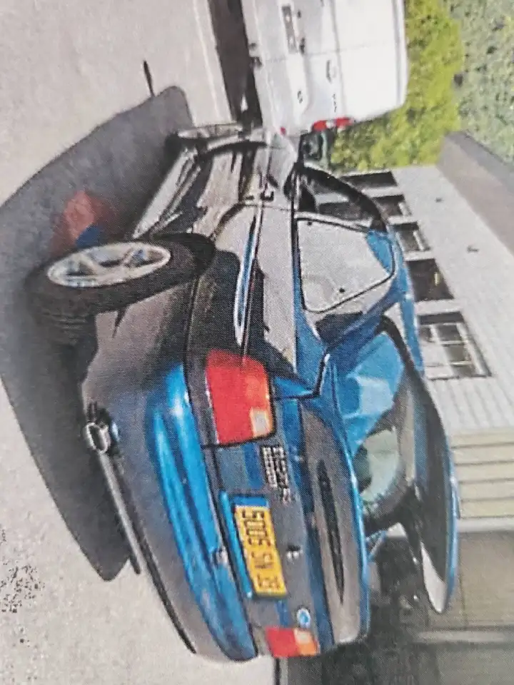 Ford Escort 2.0i Tbo 16V Cosworth, foto 3