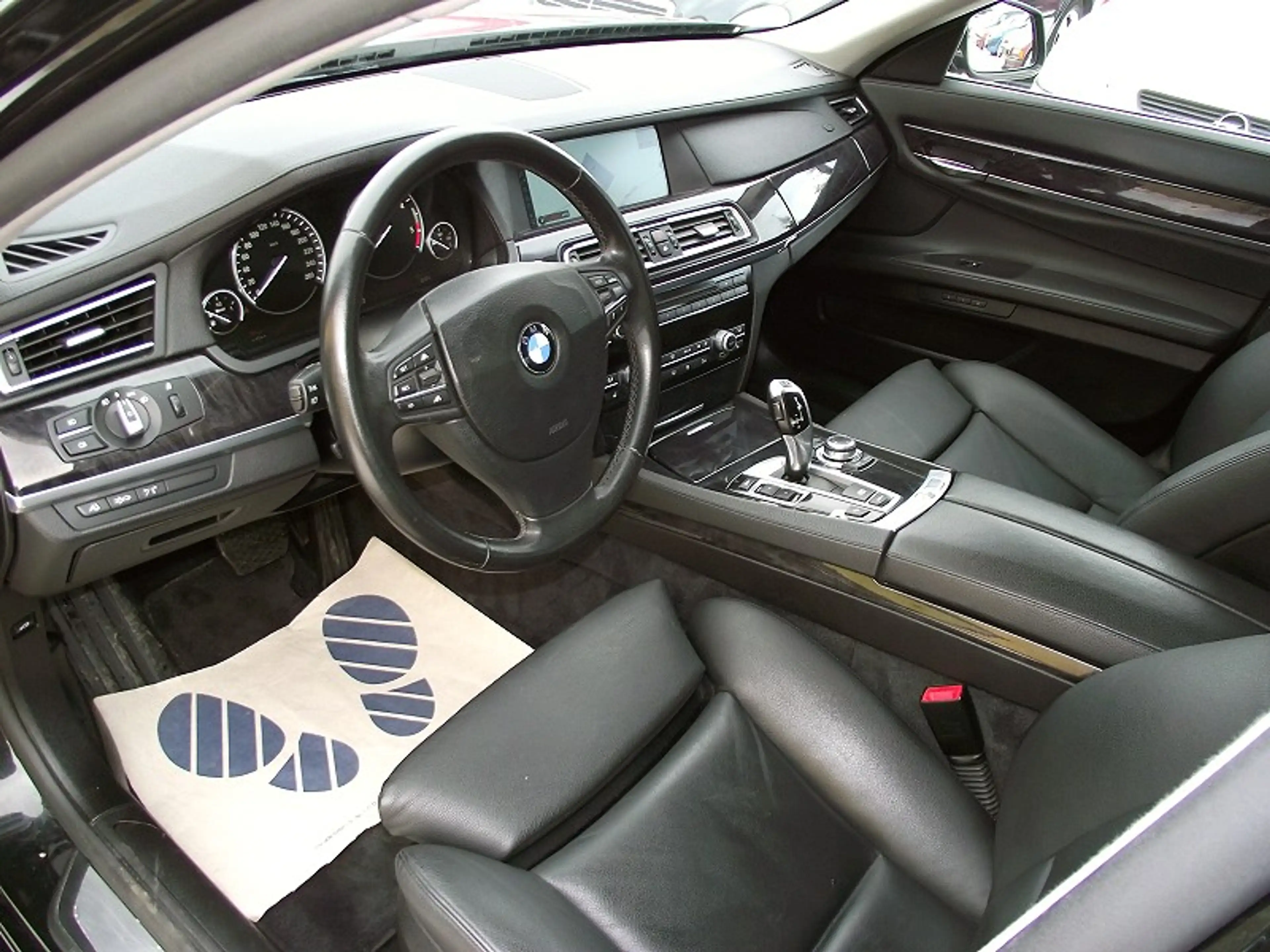 BMW 730 730d — photo 13