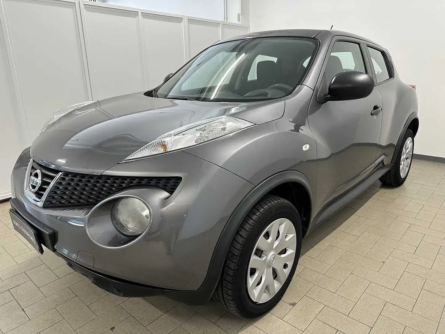 Nissan Juke 1ª serie 1.5 dCi Acenta PER NEOPATENTATI Grigio - 1