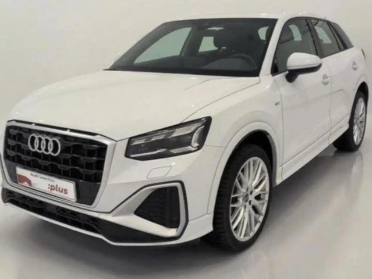 Audi Q2 Audi Q2 35 TDI S tronic S line Cerchi 19" Bianco - 1