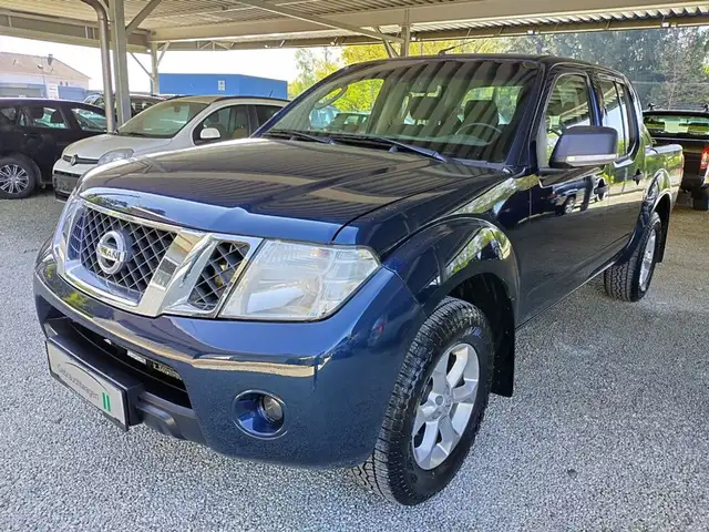 Nissan Navara DC 2,5 16V 4x4 !2.Besitz!