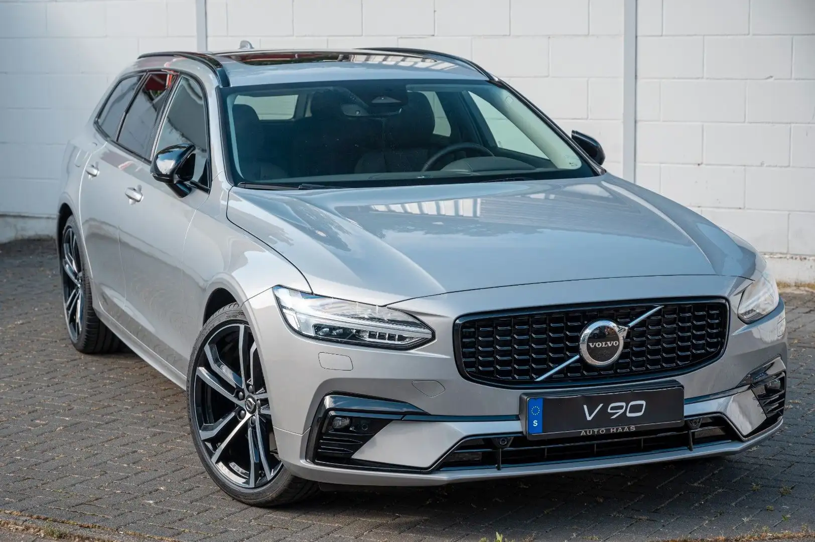 Volvo V90 B4 Diesel Plus Dark Plateado - 1