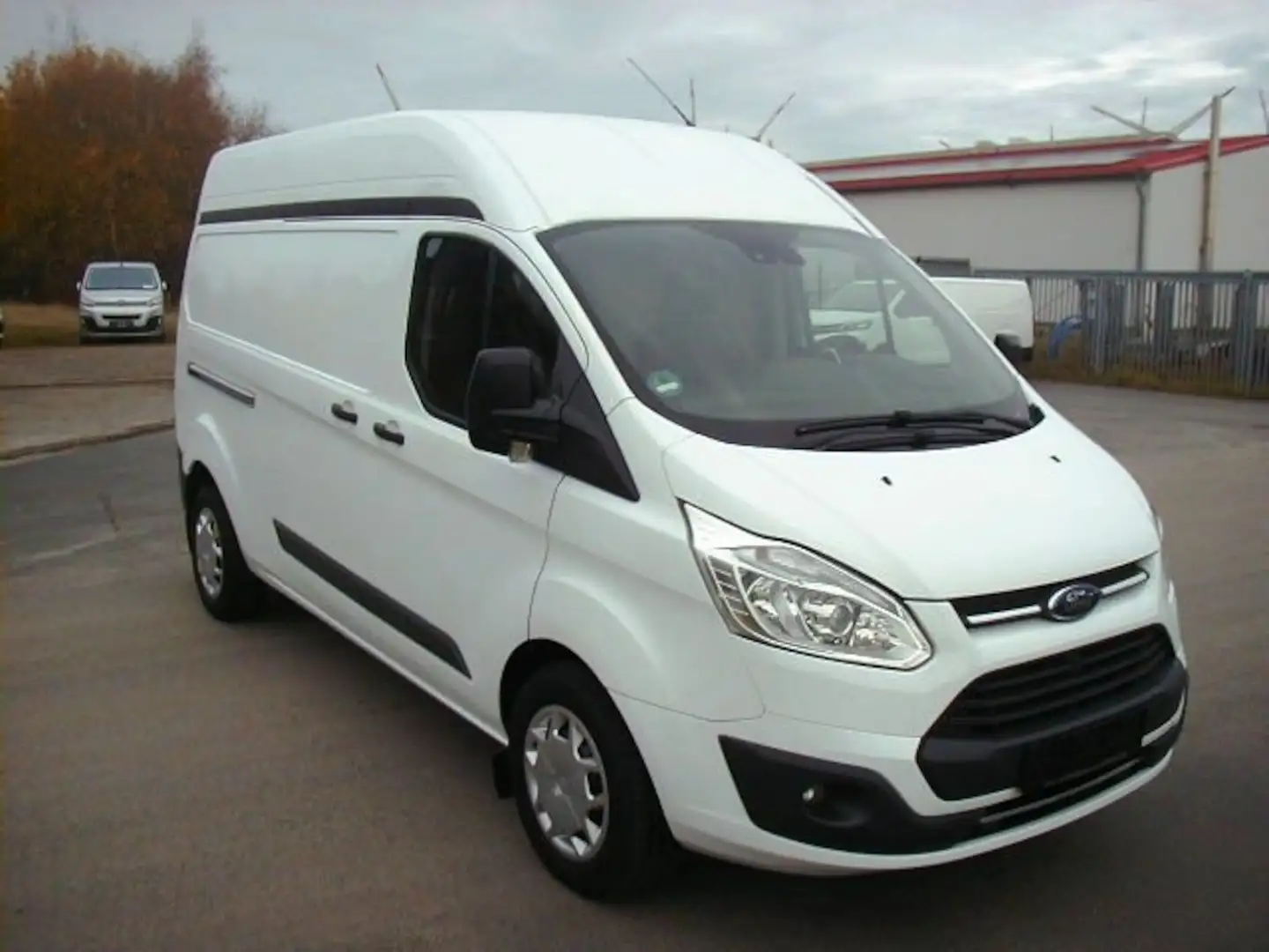 Ford Transit Custom 2.0TDCi Trend 340 L2H2-Navi-AHK-PDC Weiß - 1