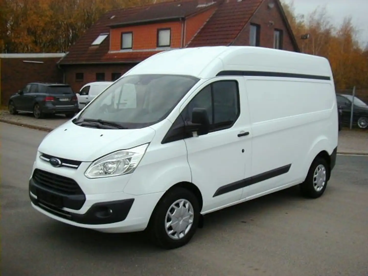 Ford Transit Custom 2.0TDCi Trend 340 L2H2-Navi-AHK-PDC Weiß - 2