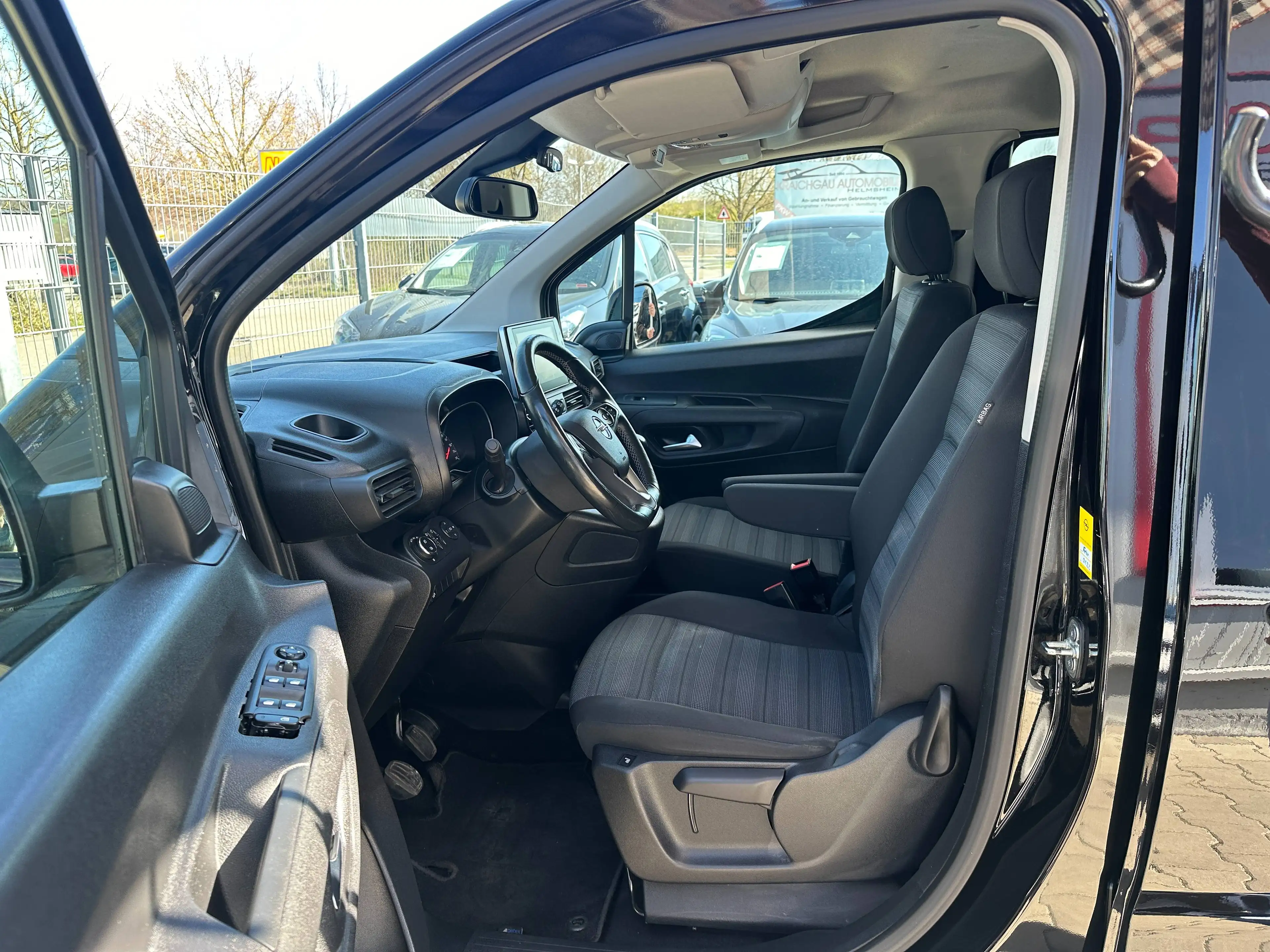 Opel Combo Life XL/Maxi*Kamera*Navi*2xSchiebetür*Sitzheizg — photo 13