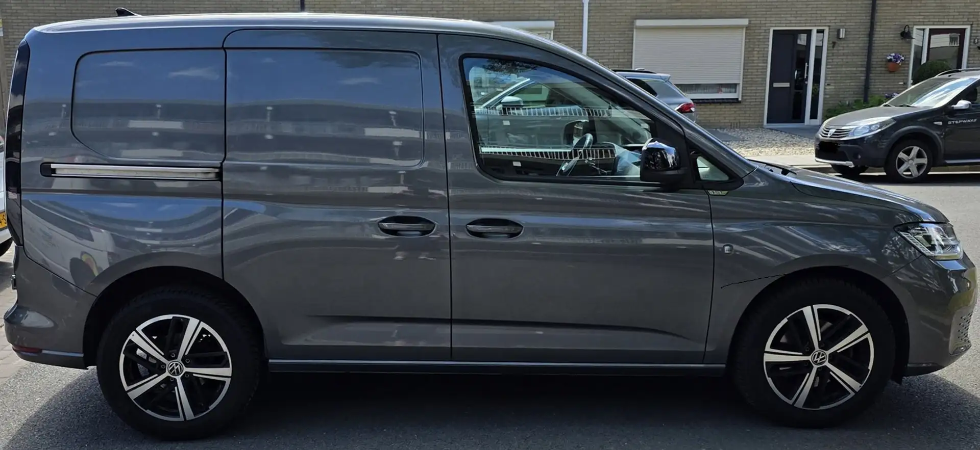 Volkswagen Caddy Caddy 2.0 TDI 1st Edition Grijs - 2