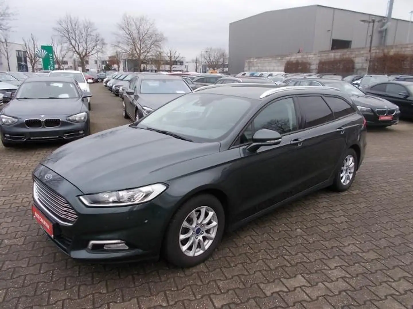 Ford Mondeo Turnier, AHK NAVI Allwetter Park Ass. Grün - 1