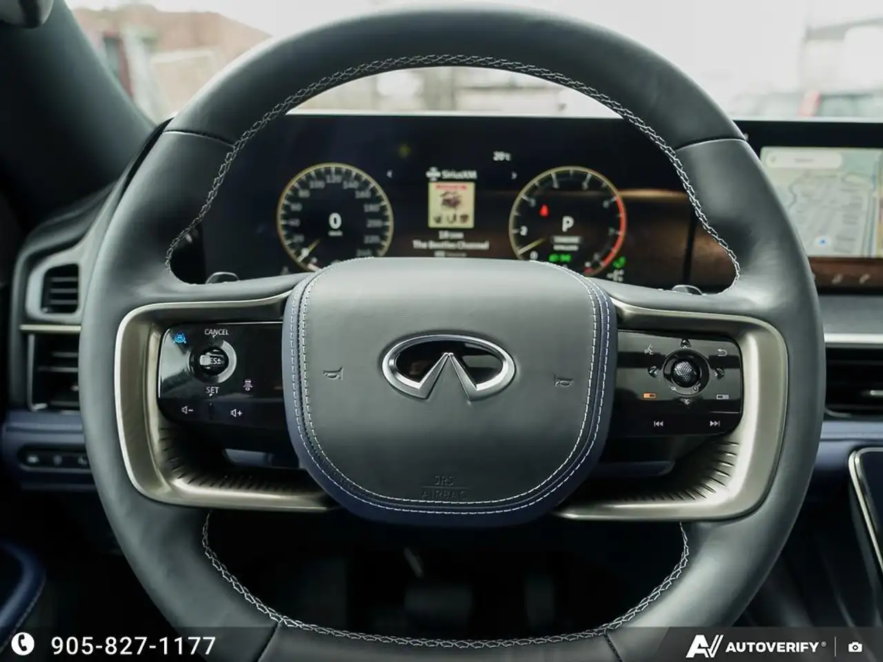 Infiniti QX80 снимка Infiniti QX80
