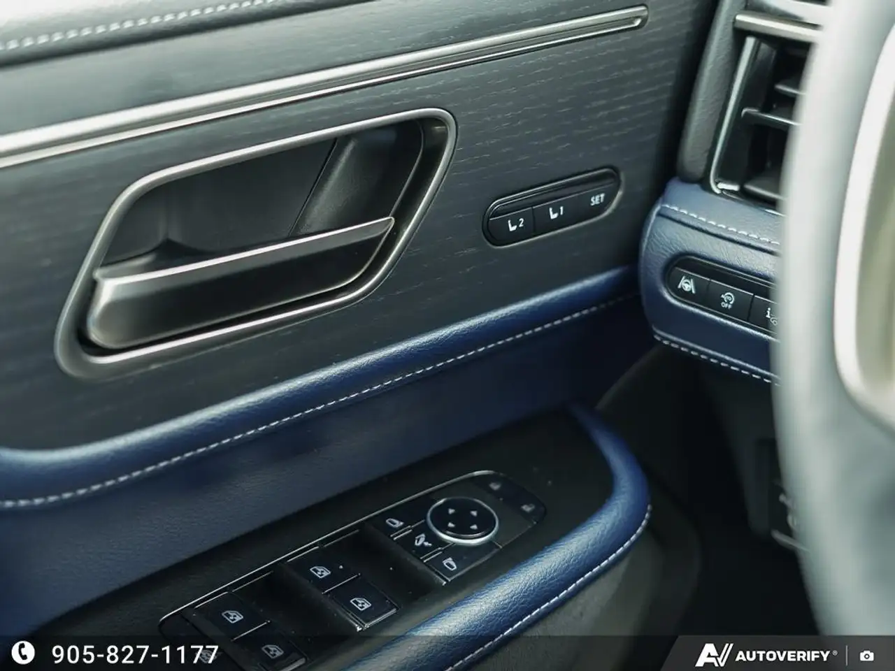 Infiniti QX80 снимка Infiniti QX80
