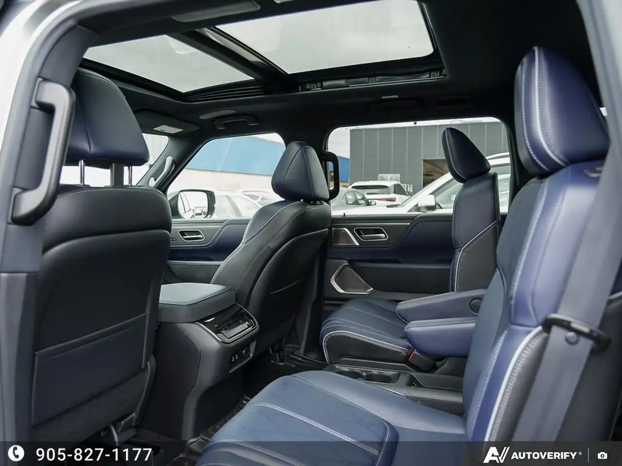 Infiniti QX80 снимка Infiniti QX80
