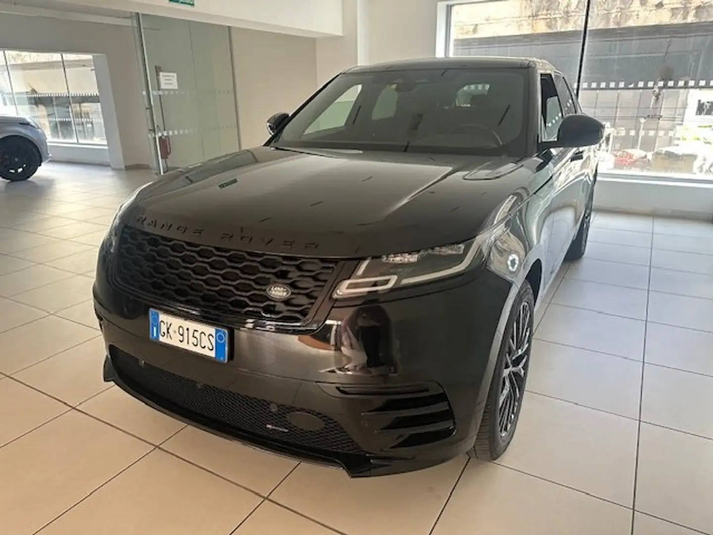 Land Rover Range Rover Velar Velar 2021 2.0d i4 mhev R-Dynamic S 4wd 204cv auto Zwart - 2