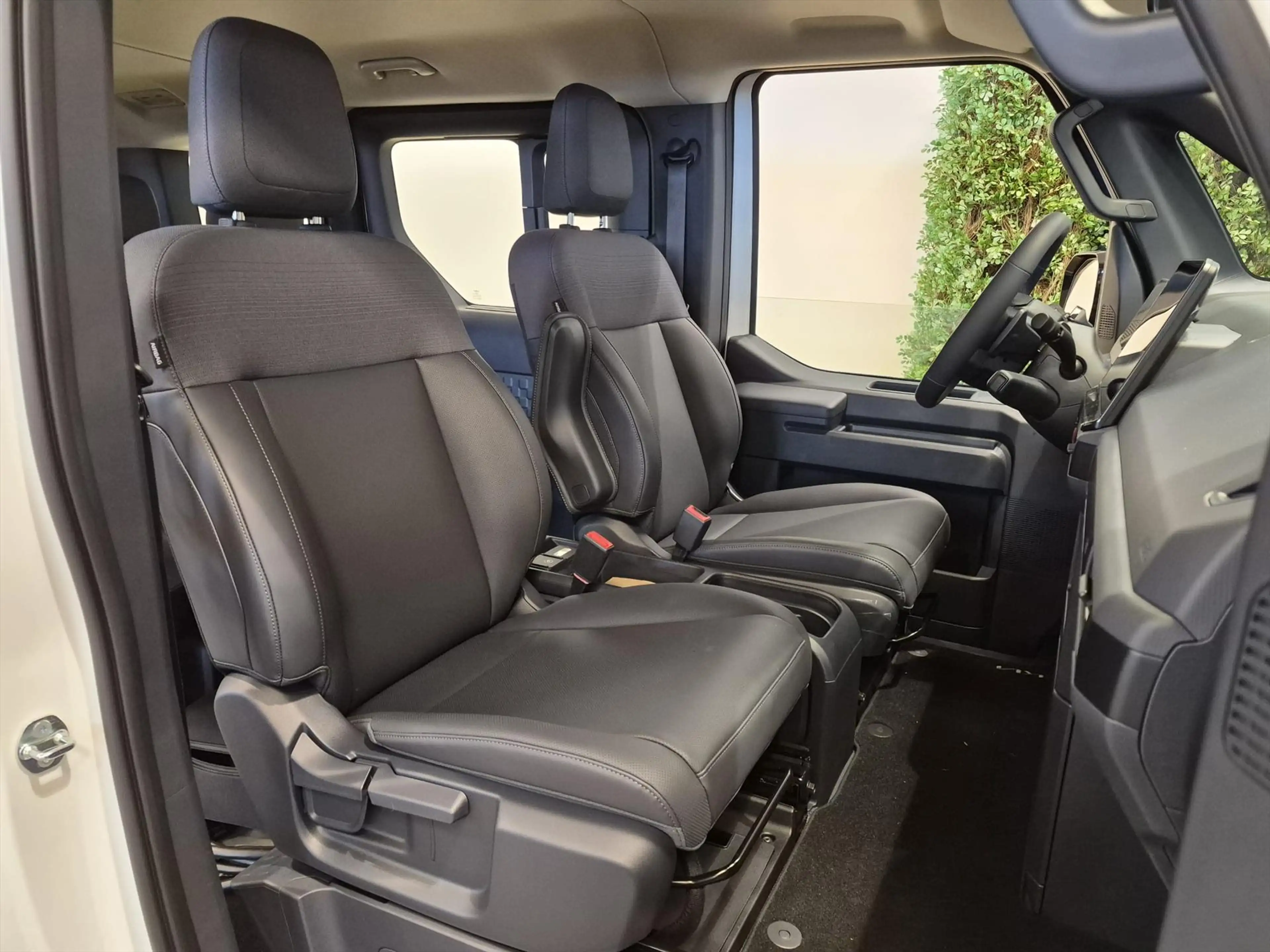 Kia PV5 Passenger — photo 17
