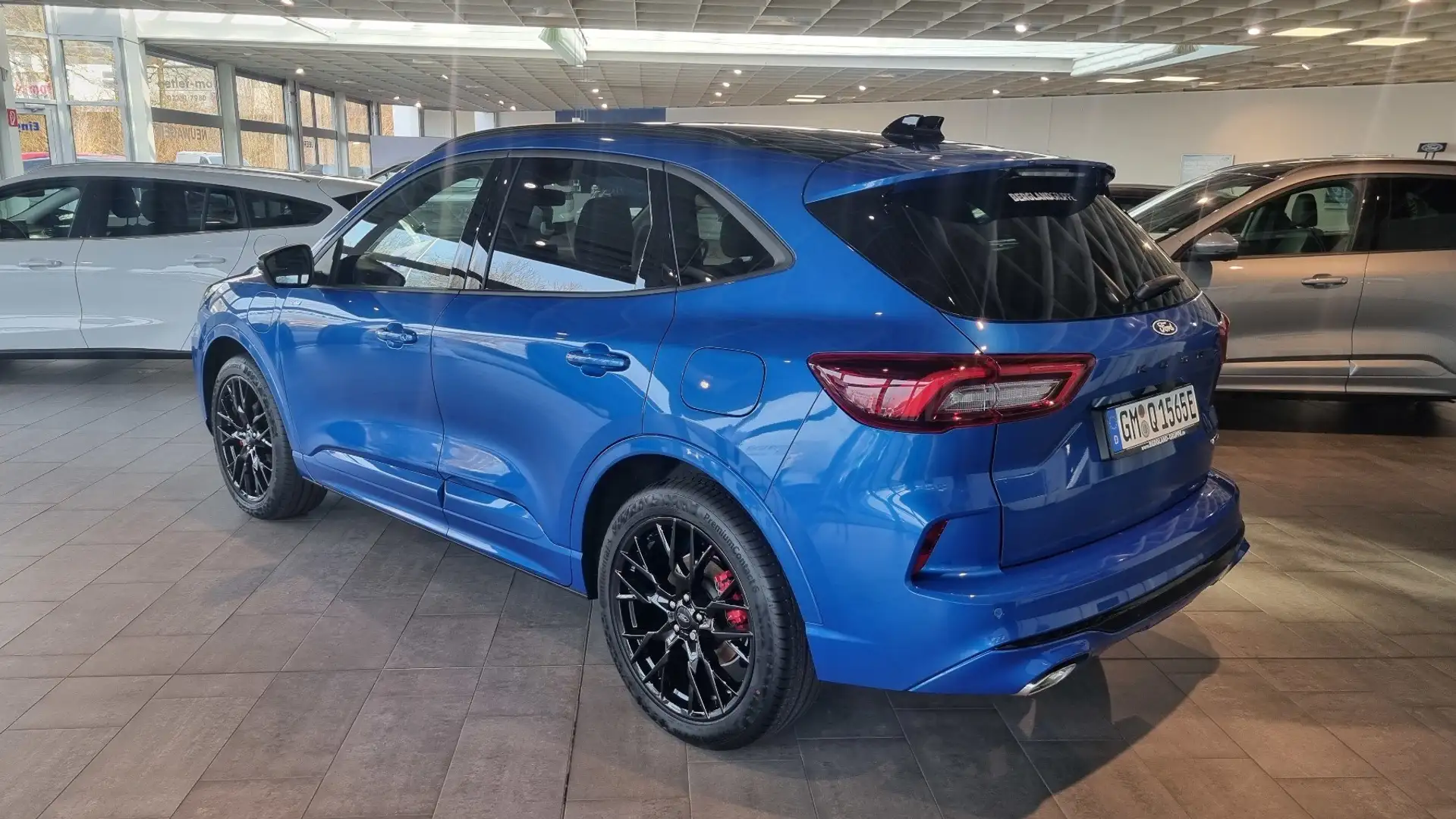 Ford Kuga ST-LINE X 5D 2.5HEV243 S6.2P CT FW Blau - 2