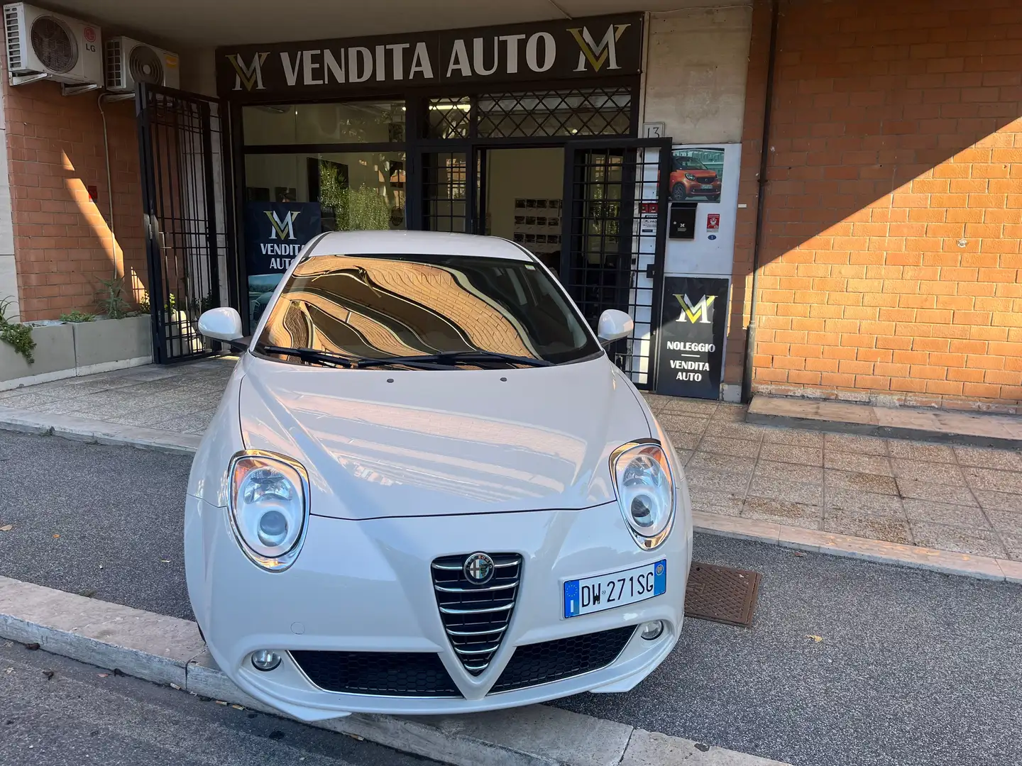 Alfa Romeo MiTo MiTo  1.4  Distinctive Bianco - 1