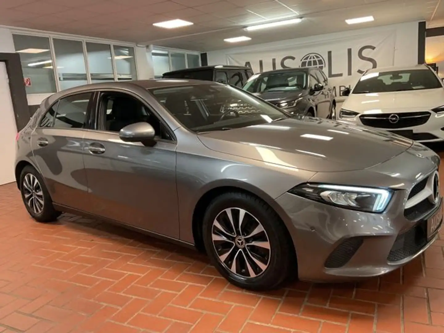Mercedes-Benz A 180 D Business Navi,Kamera,Park Paket Gris - 2