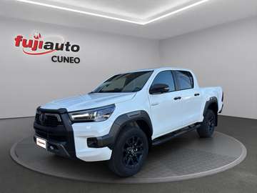 Hilux 2.8 d-4d 48V double cab Invincible auto