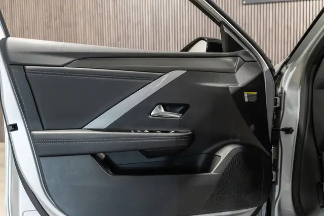 Opel Astra view 19