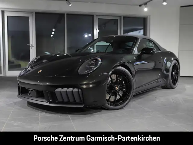 Porsche 992 911 Carrera 4 GTS Cabriolet Burmester 360
