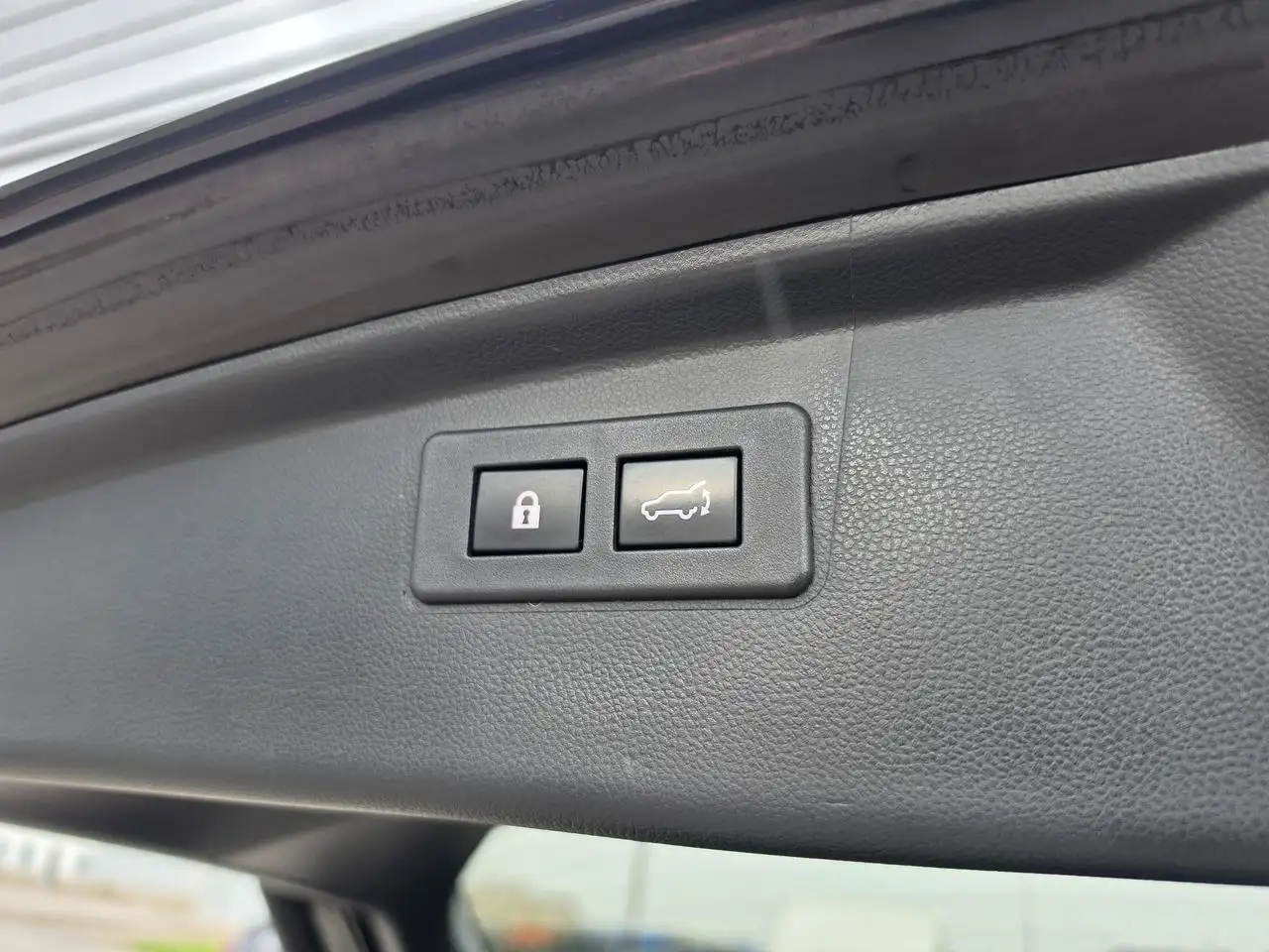 Subaru OUTBACK photo Subaru OUTBACK